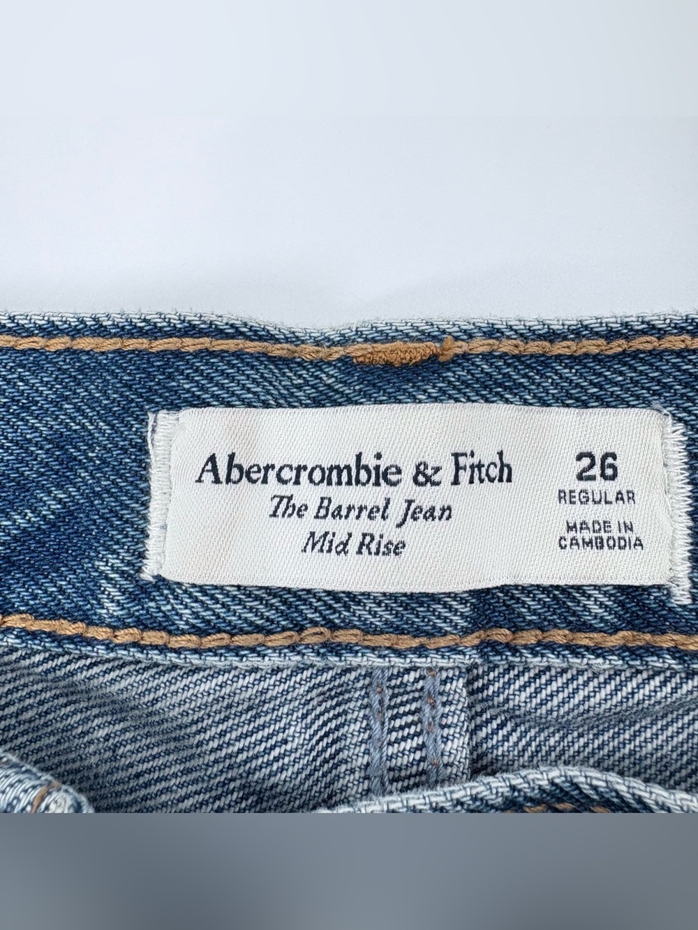 Abercrombie & Fitch Women's Mid Rise Barrel Jeans - Picture 15 of 16